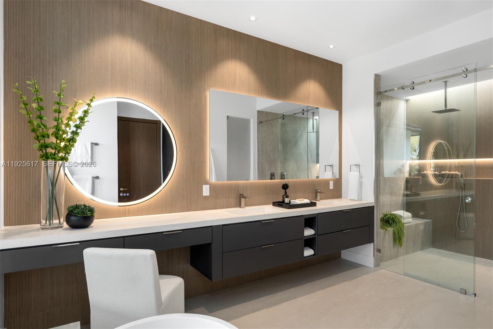 CRYSTAL BLUFF ADDN TO SIL - Residential