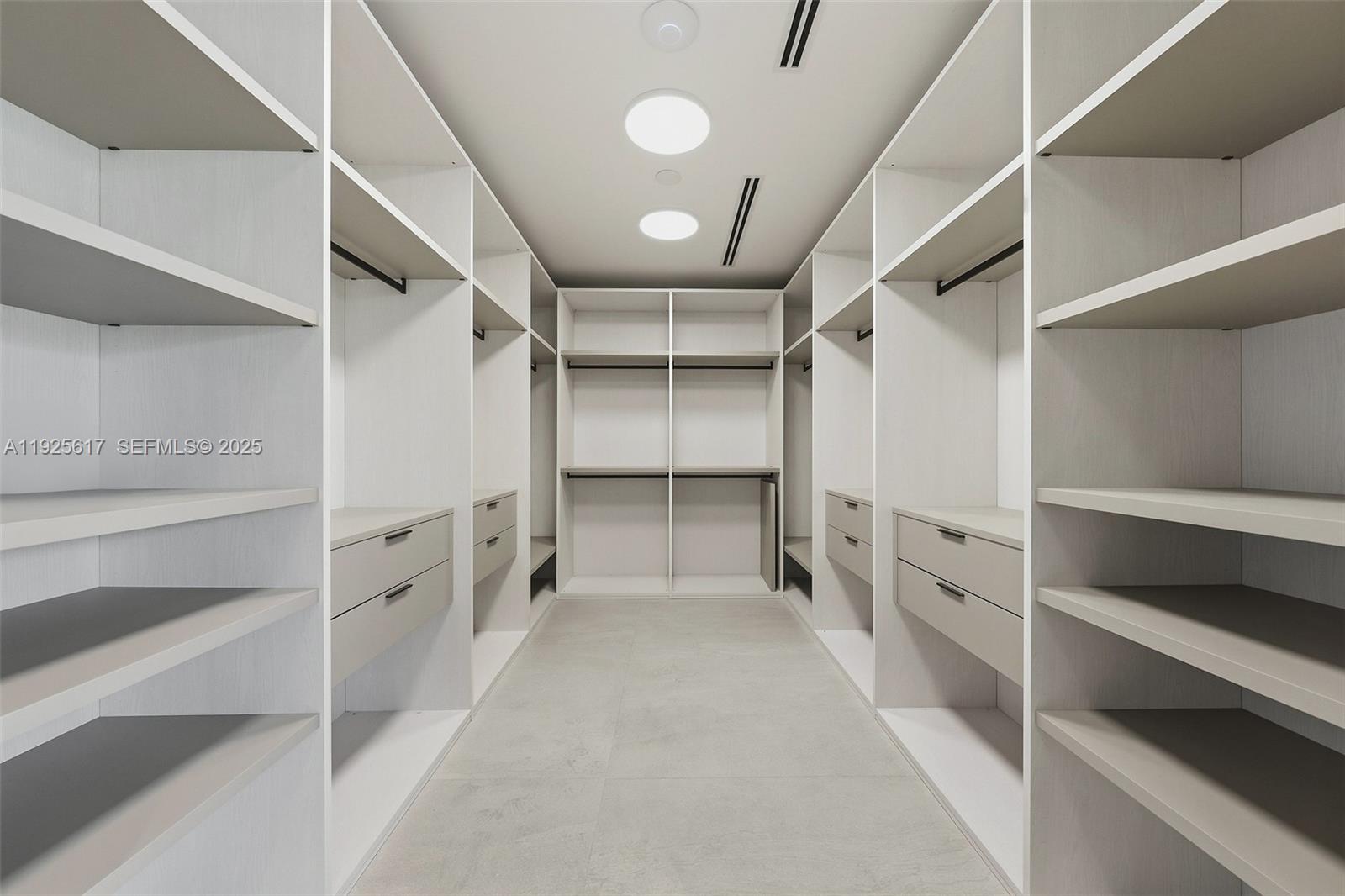 CRYSTAL BLUFF ADDN TO SIL - Residential