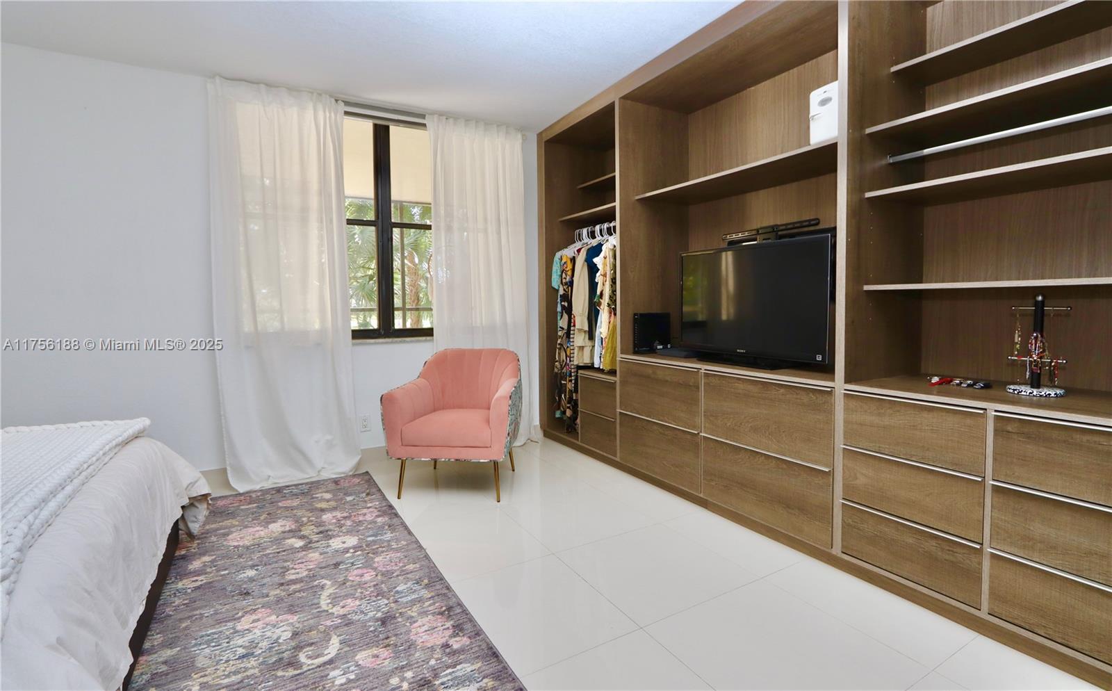 VILLA DORADA CONDO NO 2 - Residential