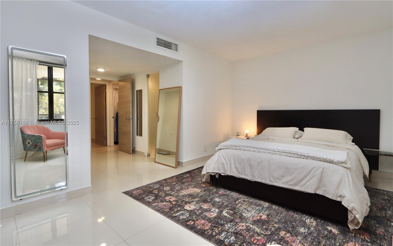 VILLA DORADA CONDO NO 2 - Residential
