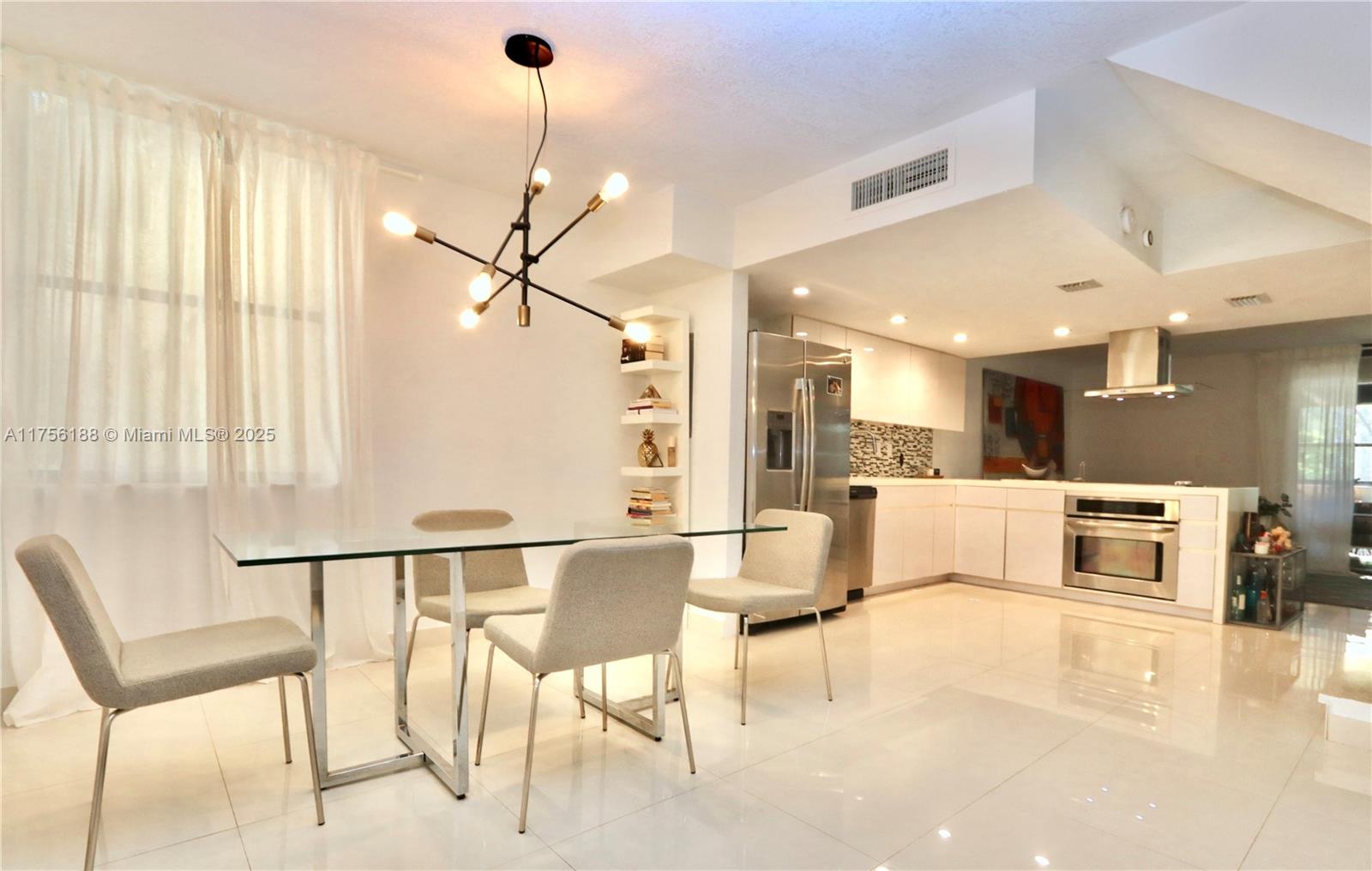 VILLA DORADA CONDO NO 2 - Residential