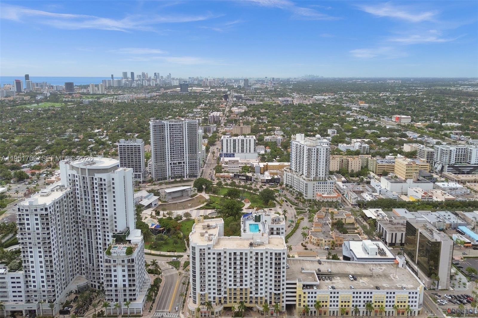 RADIUS CONDO - Residential