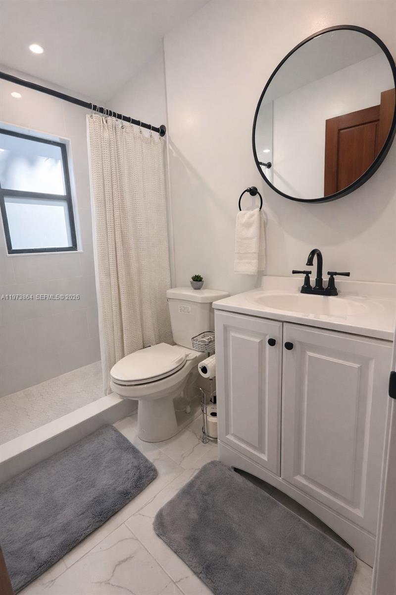 HOLLYWOOD PARK - Residential