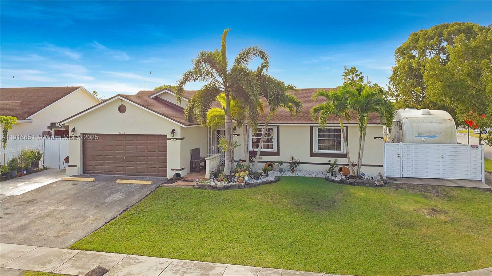 MEADOW WOOD MANOR SEC 3 - Residential