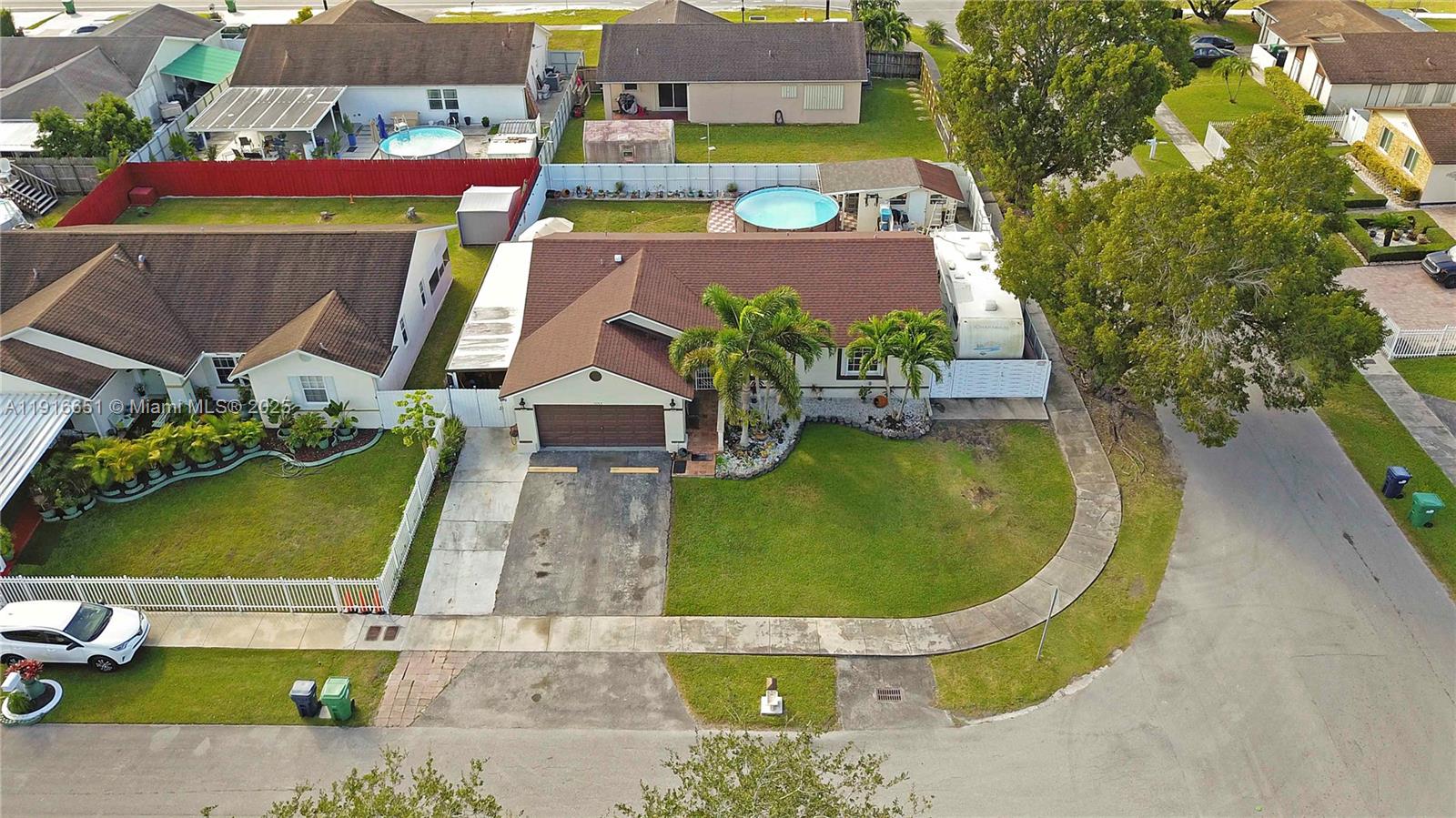 MEADOW WOOD MANOR SEC 3 - Residential