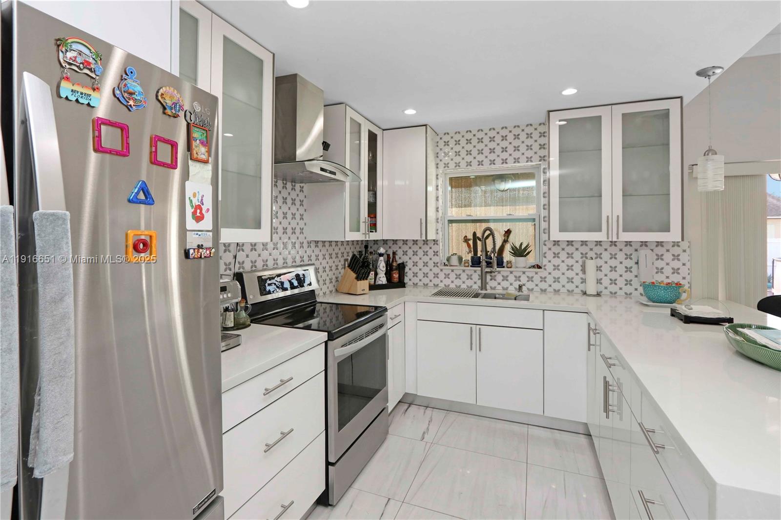 MEADOW WOOD MANOR SEC 3 - Residential