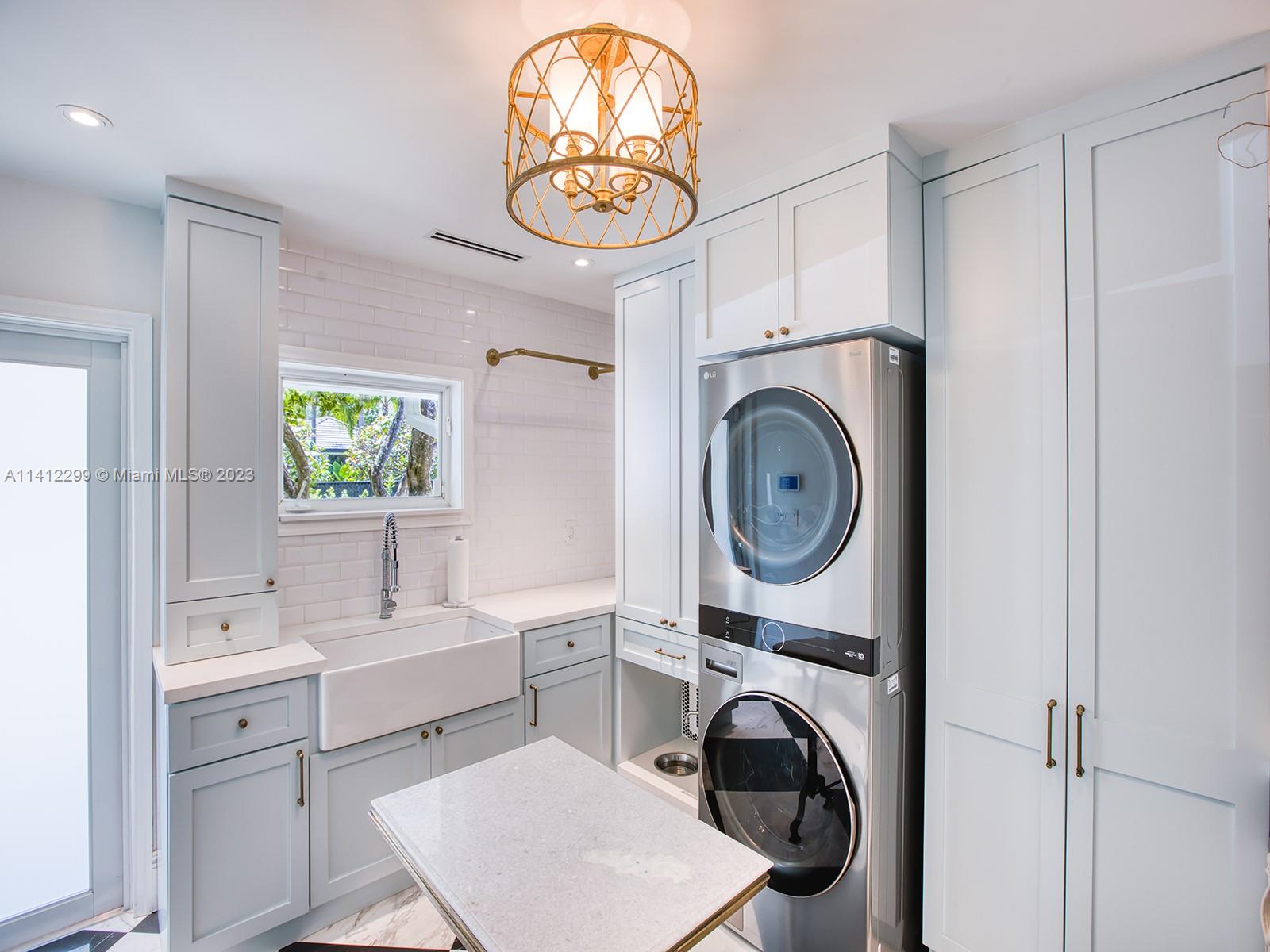 KINGS BAY PINES 1ST ADDN - Residential