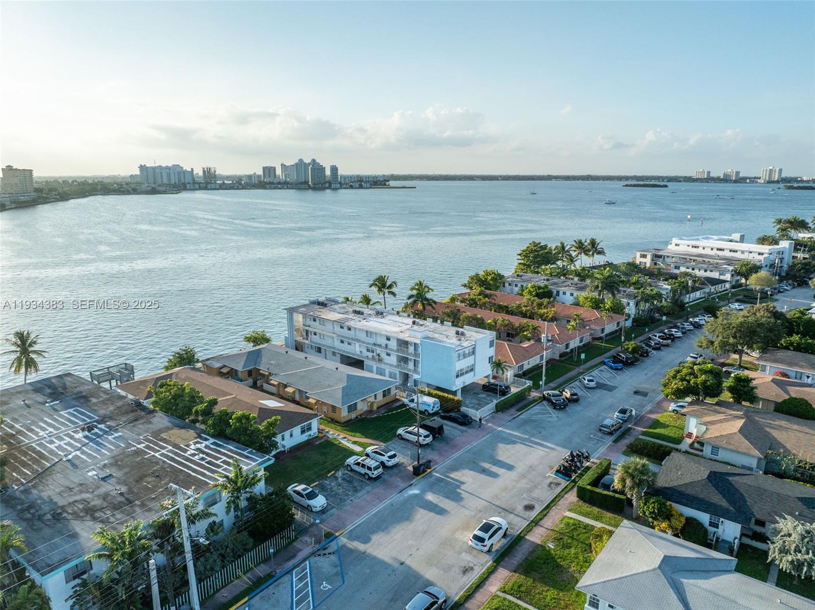 ENCLAVE TOWER CONDO - Land