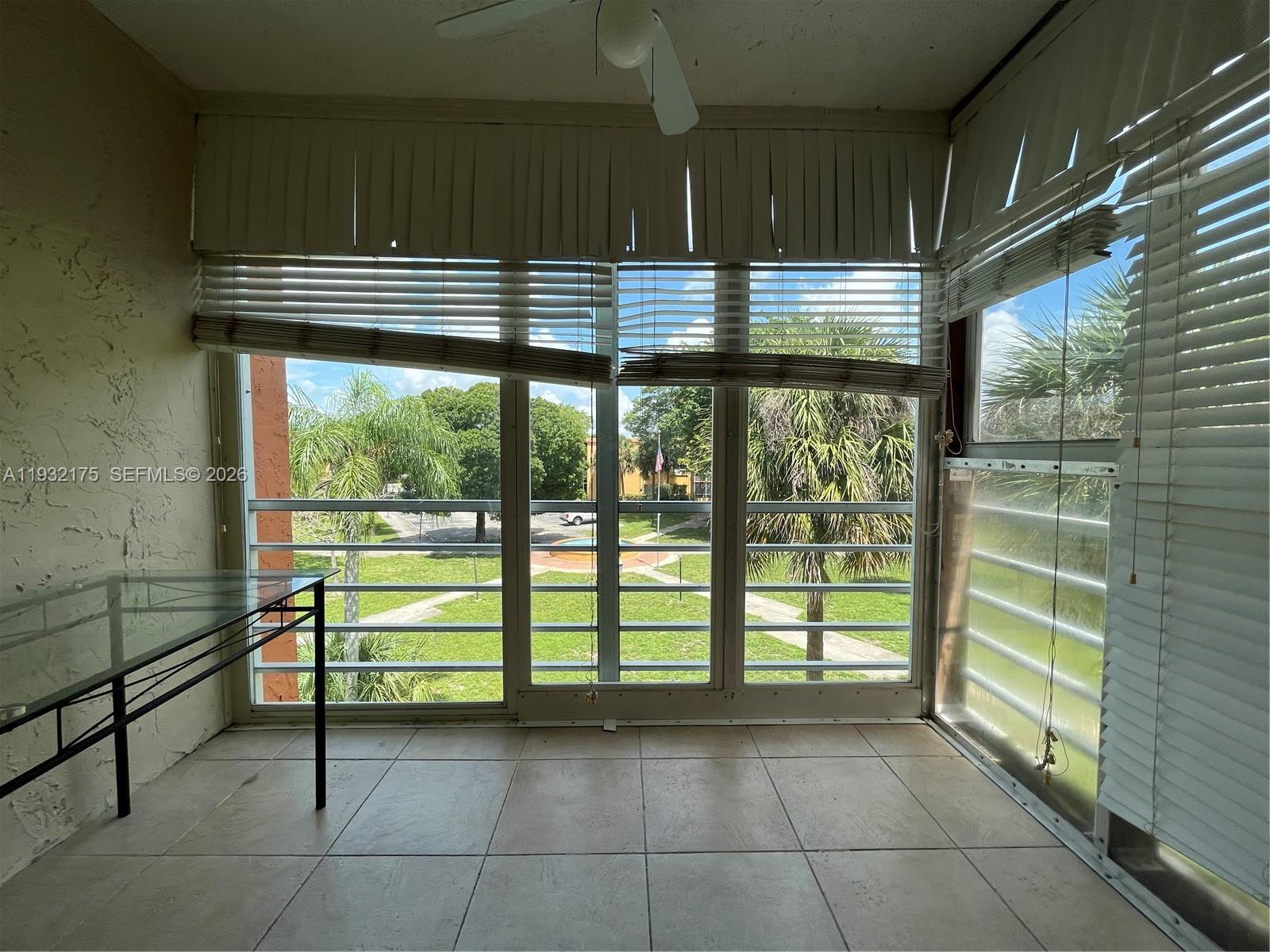 HERITAGE CIRCLE CONDO - Residential