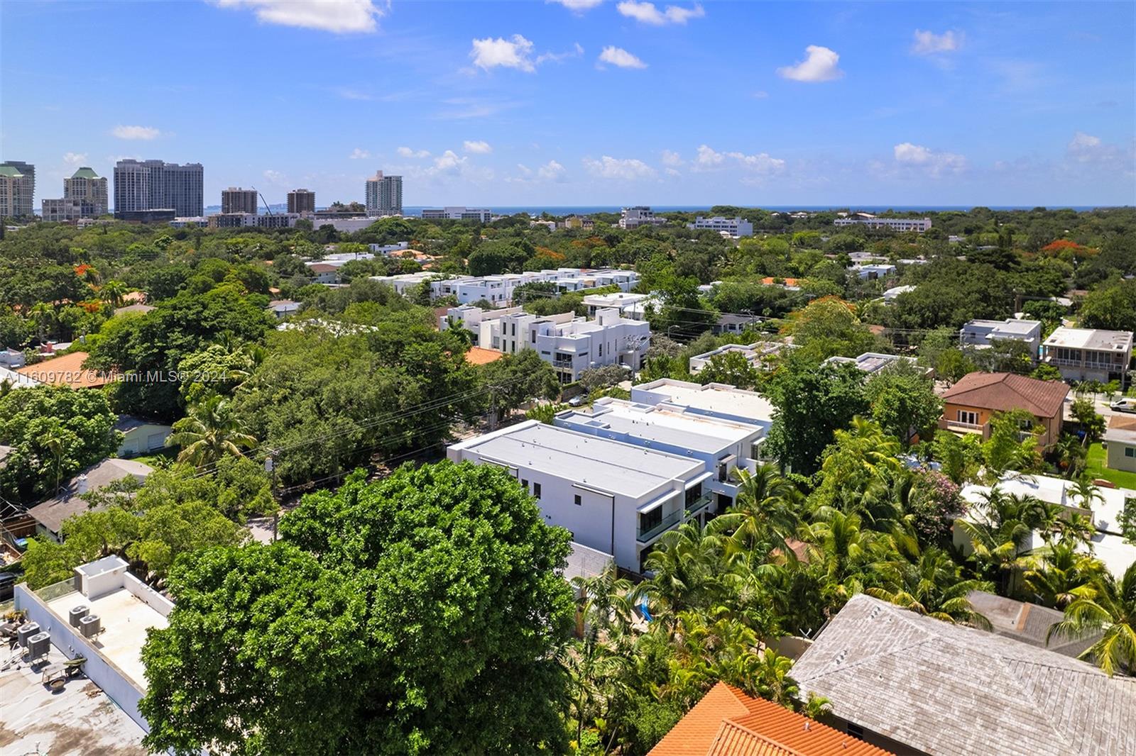 PALMHURST - Residential