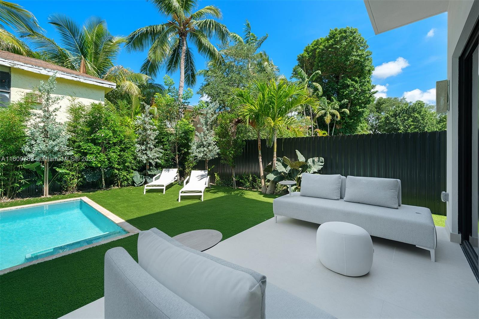 PALMHURST - Residential