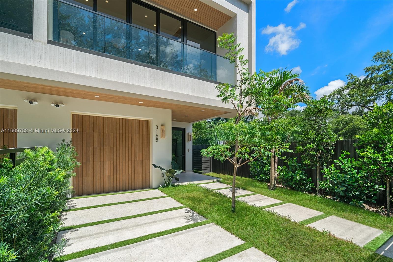 PALMHURST - Residential