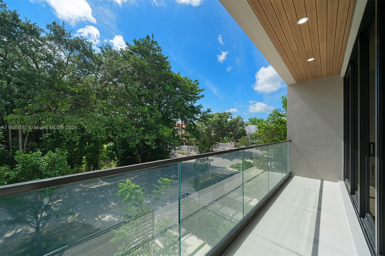 PALMHURST - Residential