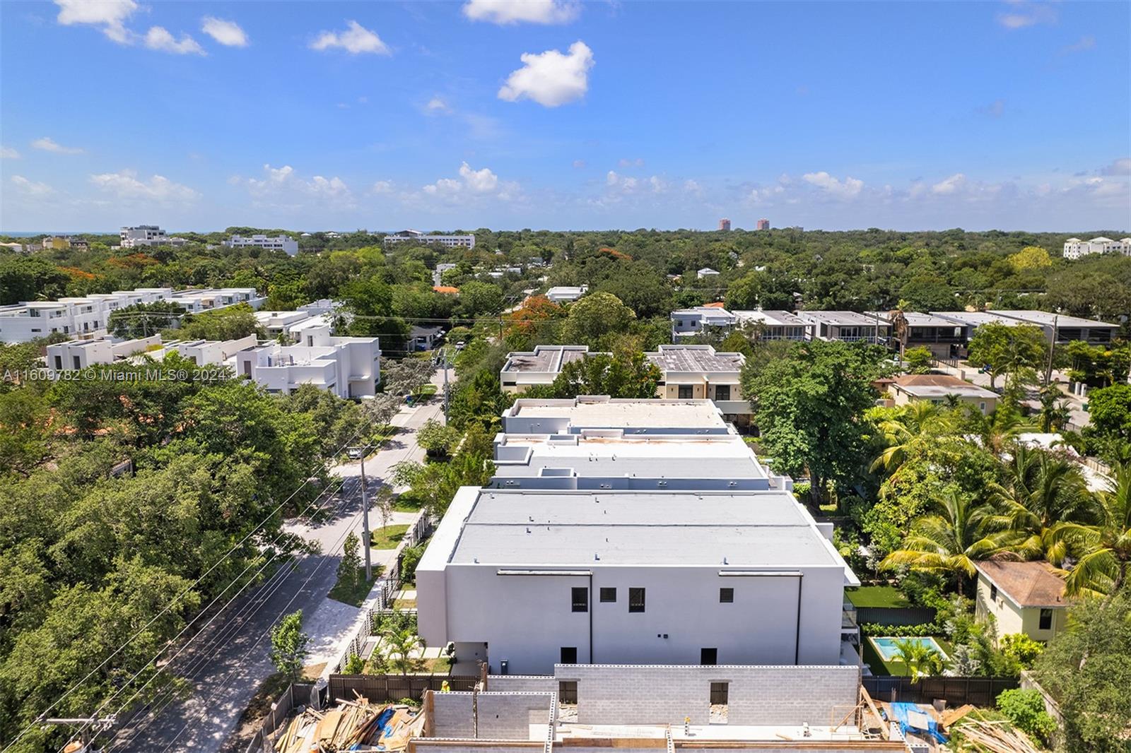 PALMHURST - Residential