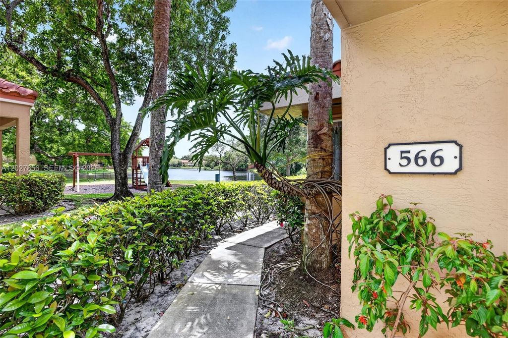 Photo of 566 N University Dr, Plantation, FL 33324 (MLS # A12027856)