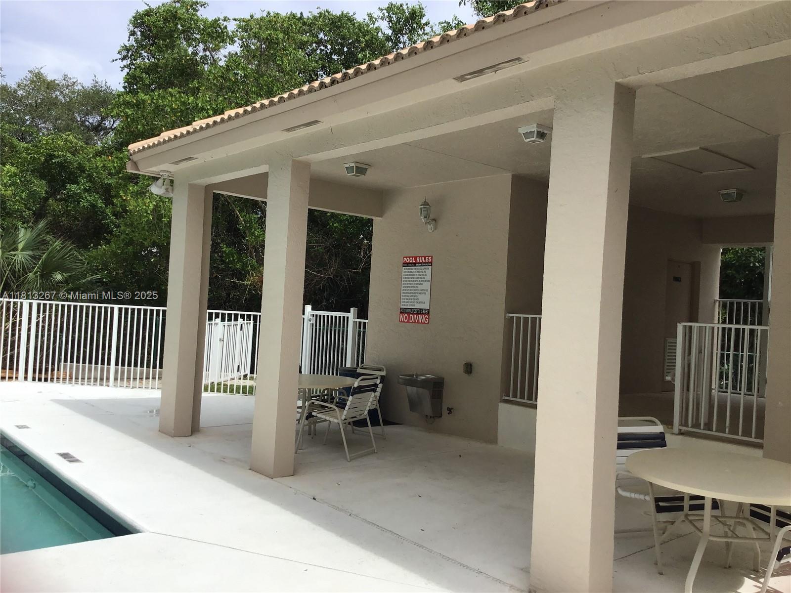 MAPLE ISLAND - Residential Lease