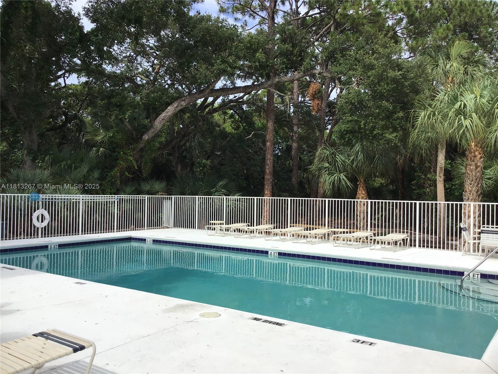 MAPLE ISLAND - Residential Lease