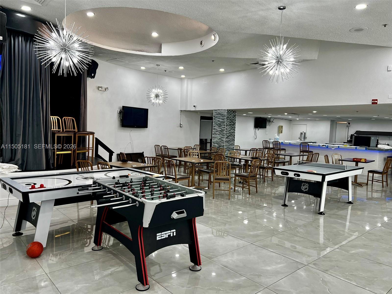 AVENTURA BEACH CLUB - Residential