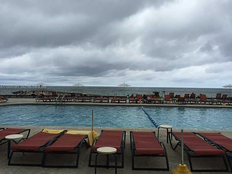 AVENTURA BEACH CLUB - Residential