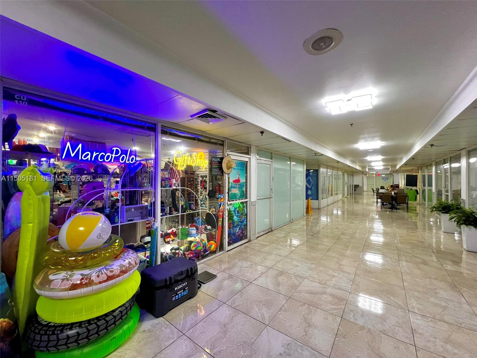 AVENTURA BEACH CLUB - Residential