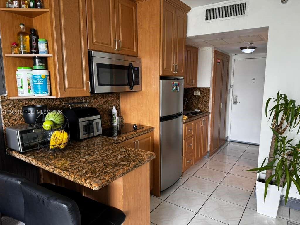 AVENTURA BEACH CLUB - Residential