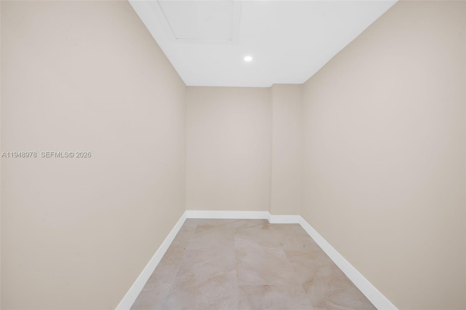 SUNILAND MANOR 1ST ADDN - Residential