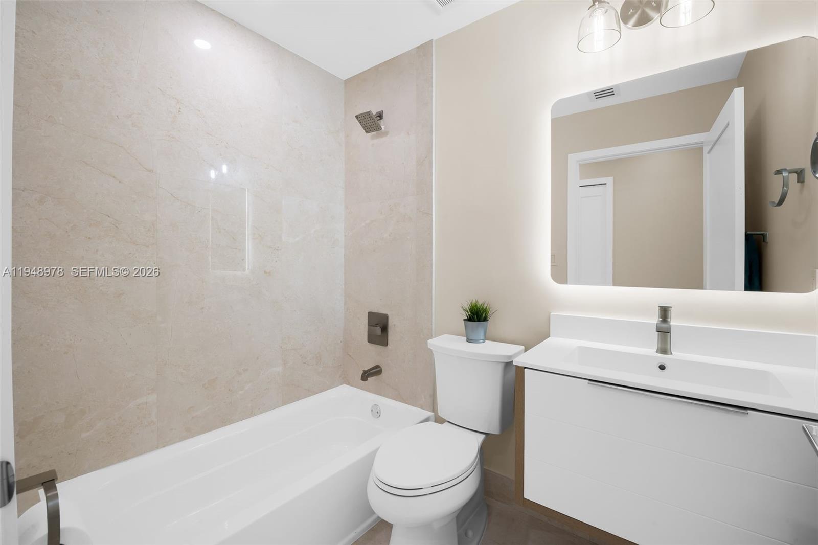 SUNILAND MANOR 1ST ADDN - Residential