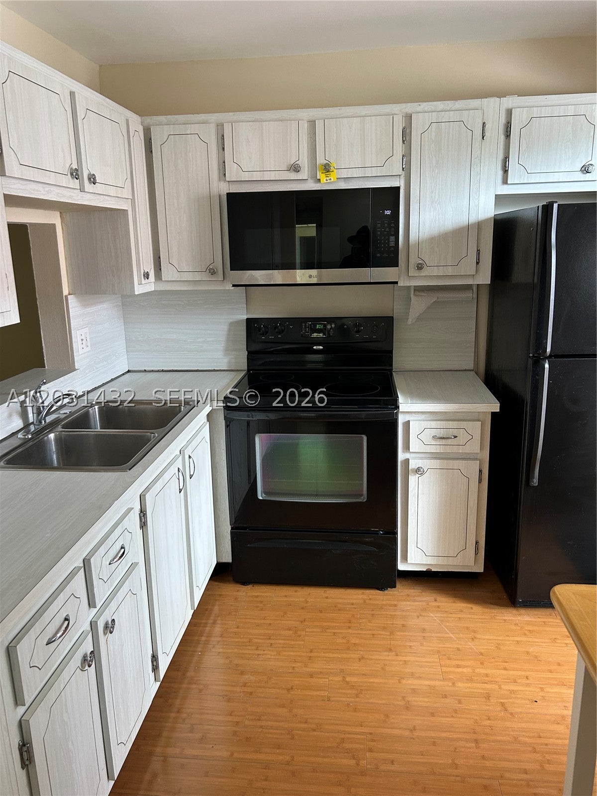 218 NE 12th Ave 203