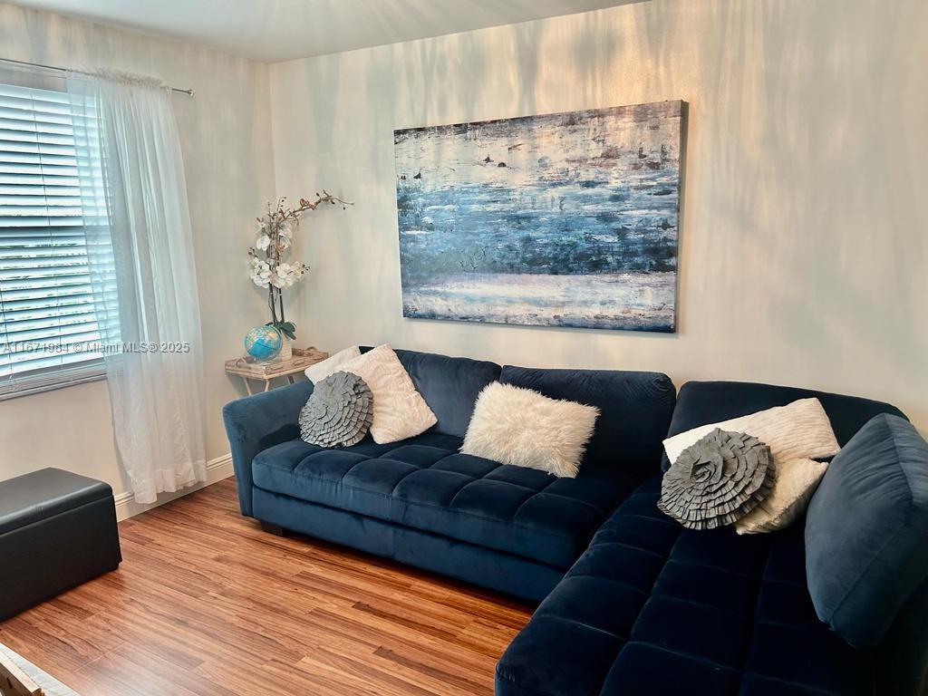 CRYSTAL VIEW TOWNHOMES PL - Residential