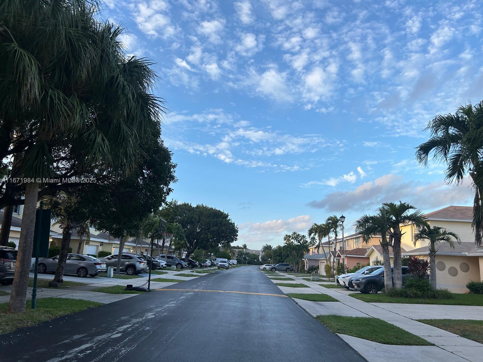 CRYSTAL VIEW TOWNHOMES PL - Residential