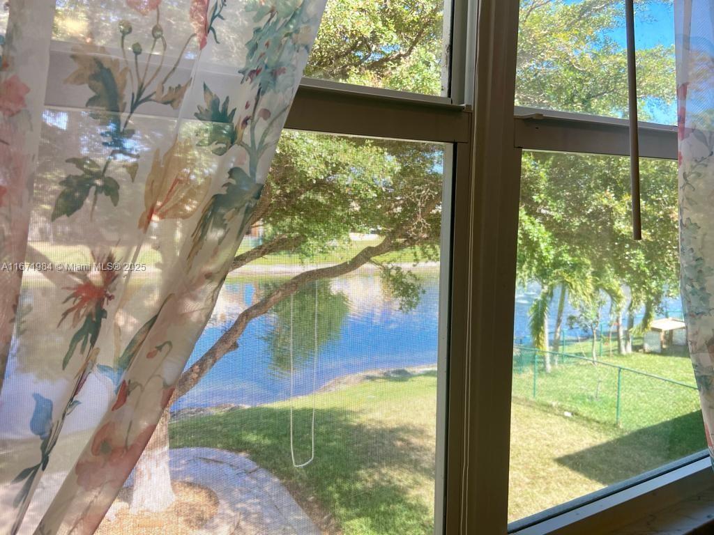 CRYSTAL VIEW TOWNHOMES PL - Residential