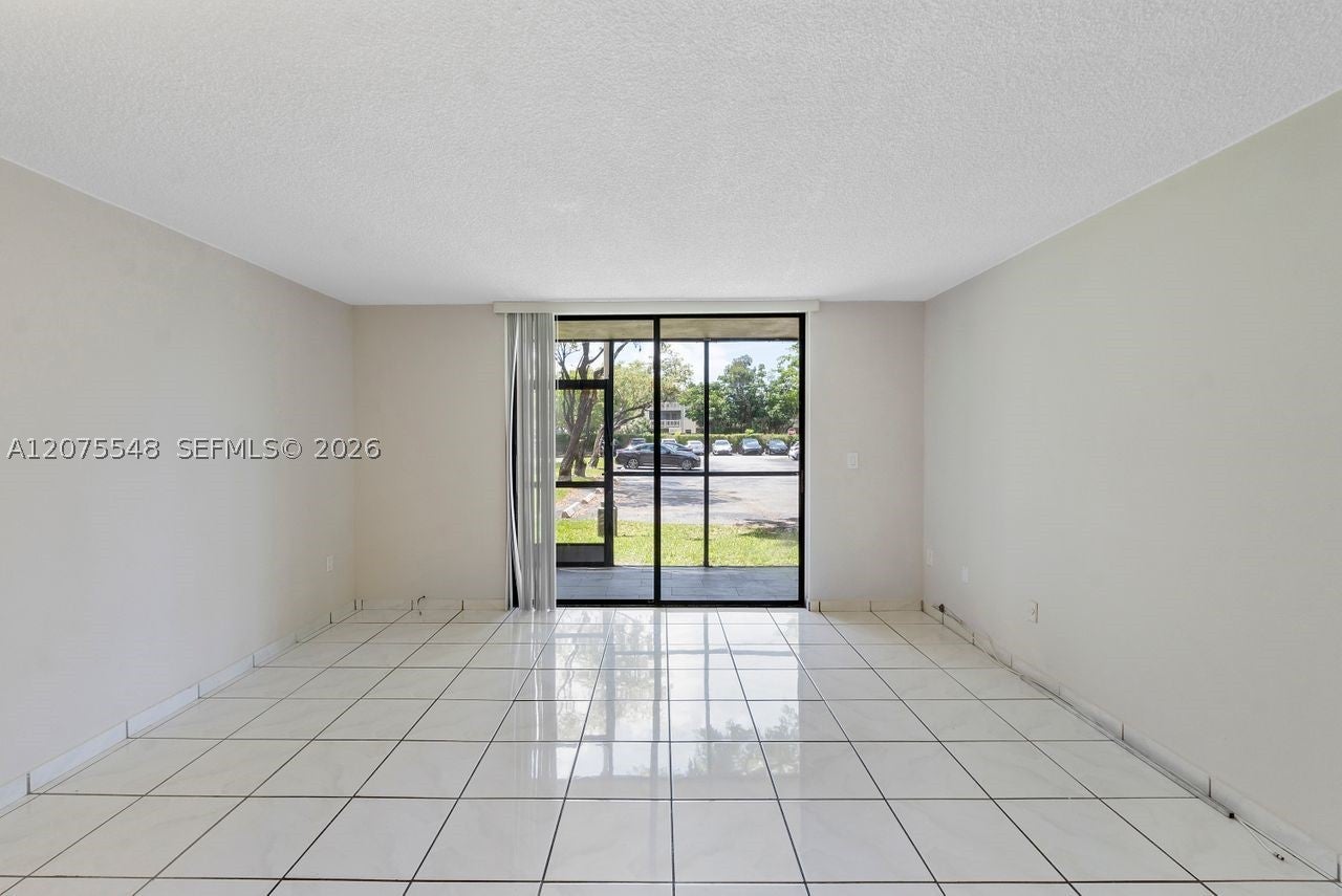 8420 SW 133rd Ave Rd 105, Miami FL 33183