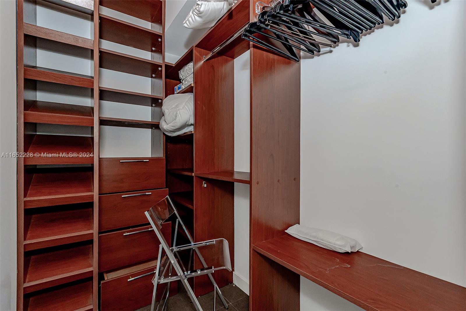 RONEY PALACE CONDO - Residential Lease