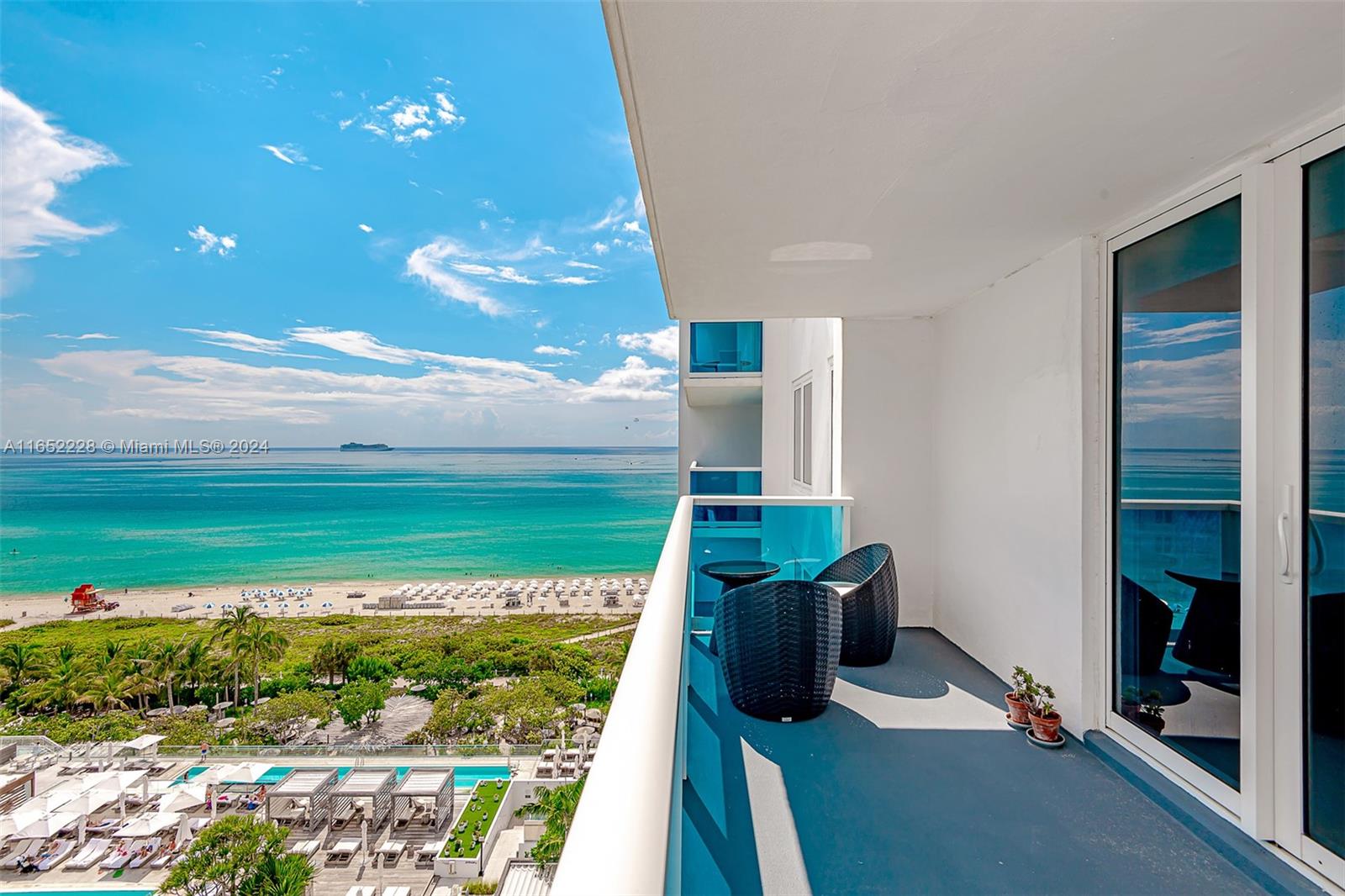 RONEY PALACE CONDO - Residential Lease