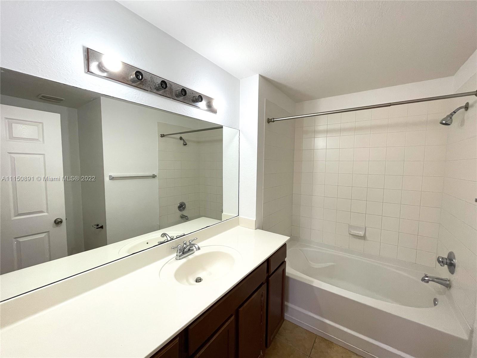 CORONADO AT DORAL III CON - Residential Lease