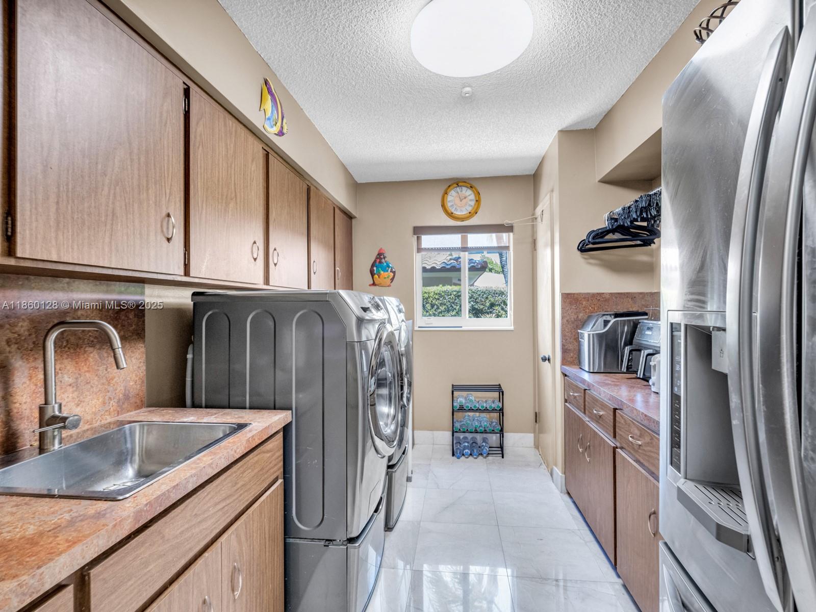 GOLDEN ISLES SEC A REV PL - Residential