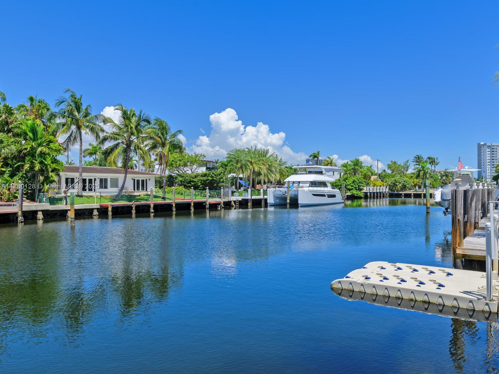 GOLDEN ISLES SEC A REV PL - Residential