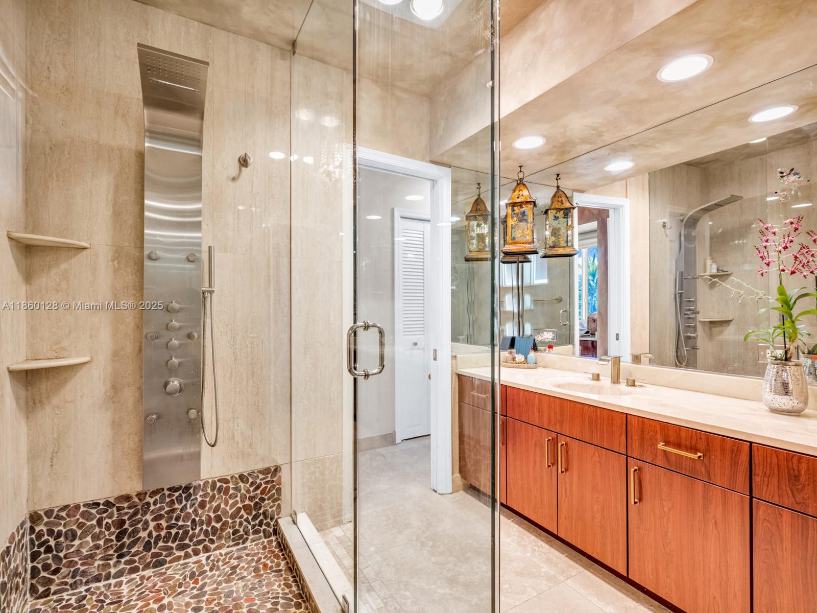GOLDEN ISLES SEC A REV PL - Residential
