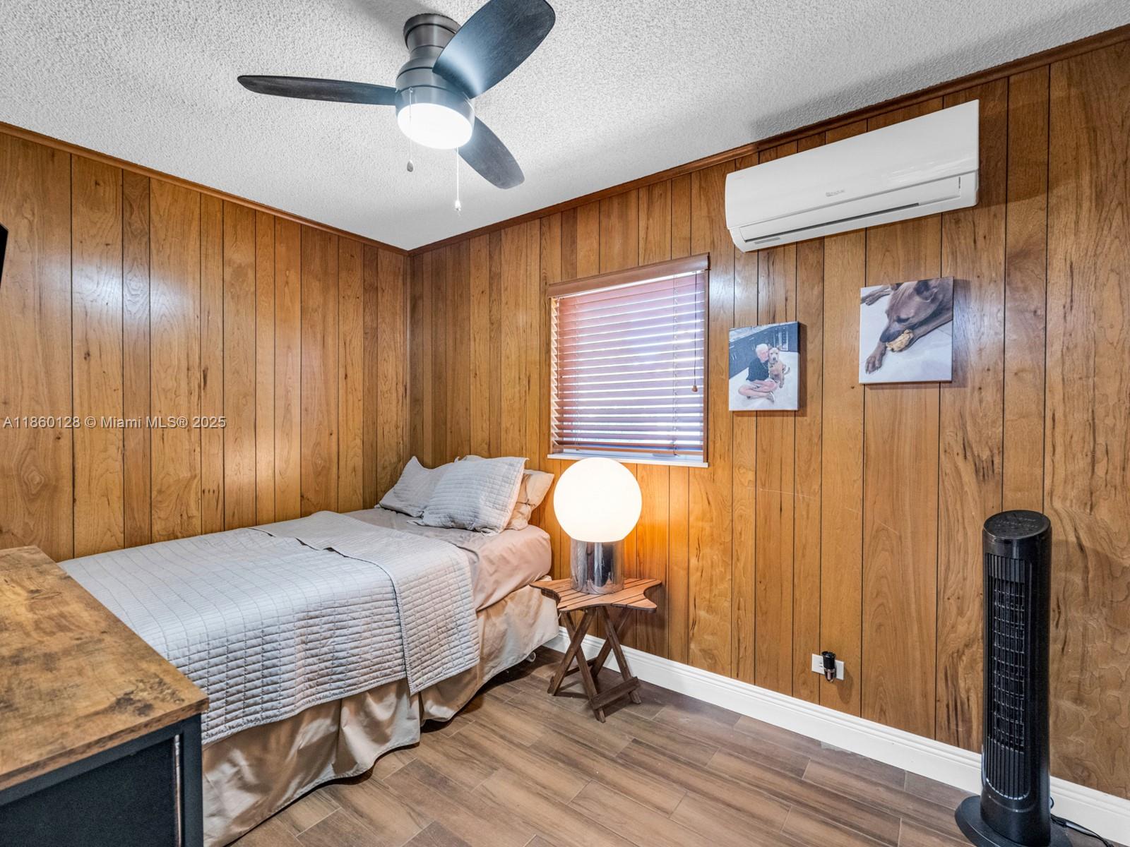 GOLDEN ISLES SEC A REV PL - Residential