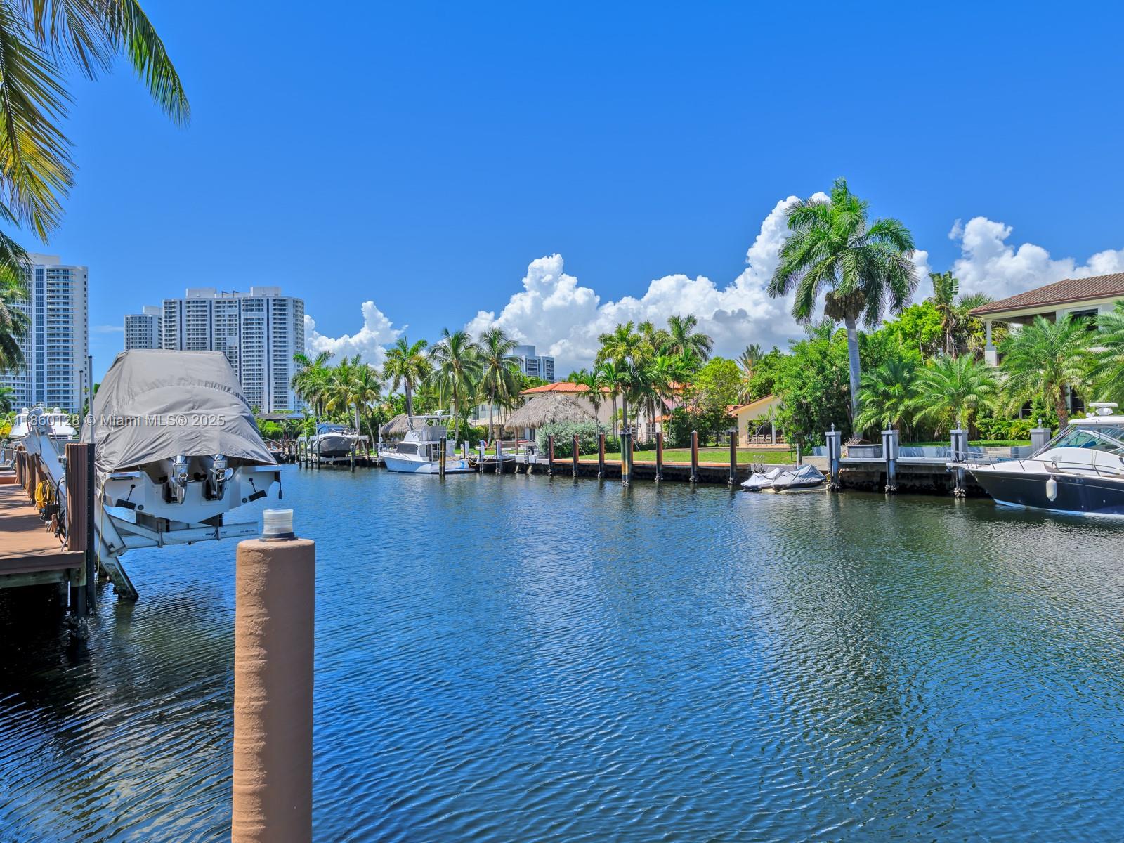 GOLDEN ISLES SEC A REV PL - Residential