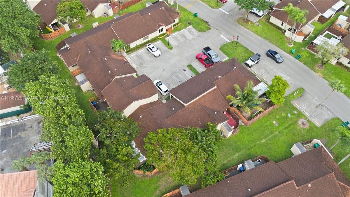 VILLA HOMES AT THE MOORS - Residential