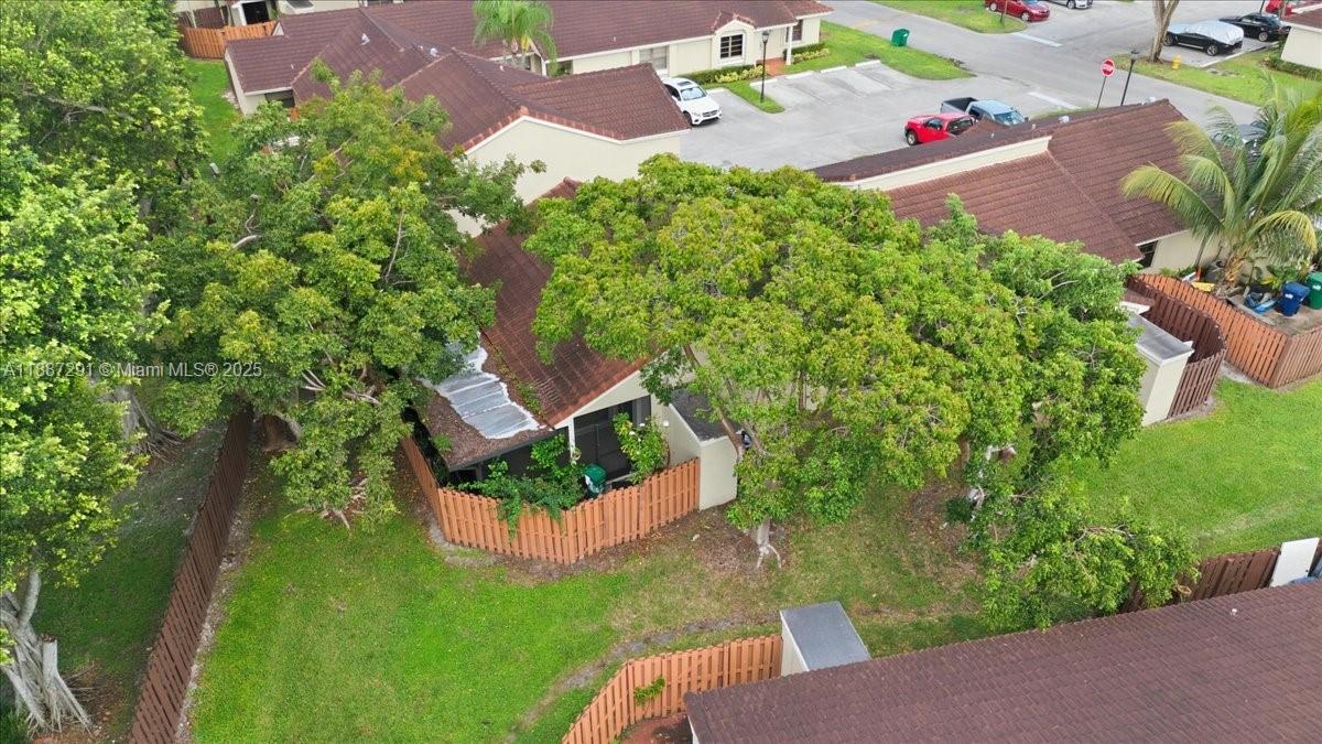 VILLA HOMES AT THE MOORS - Residential