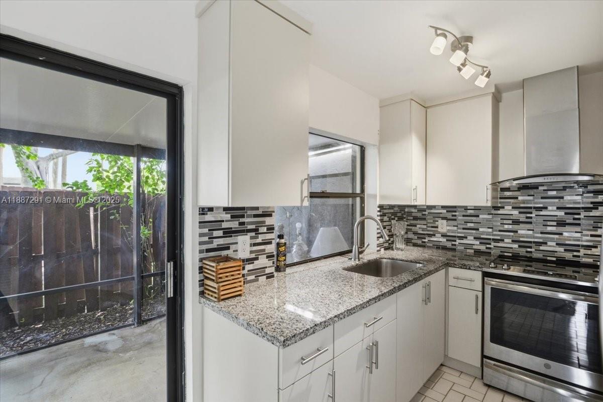 VILLA HOMES AT THE MOORS - Residential