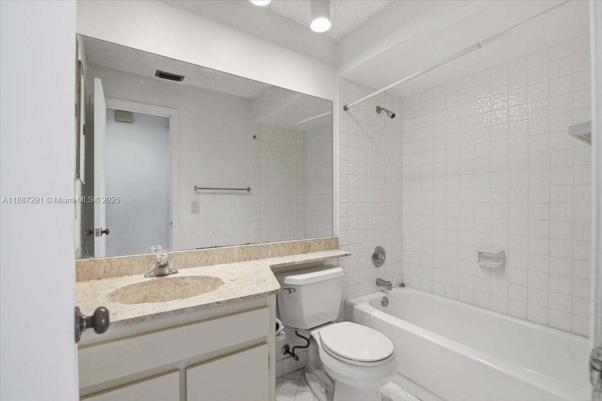 VILLA HOMES AT THE MOORS - Residential