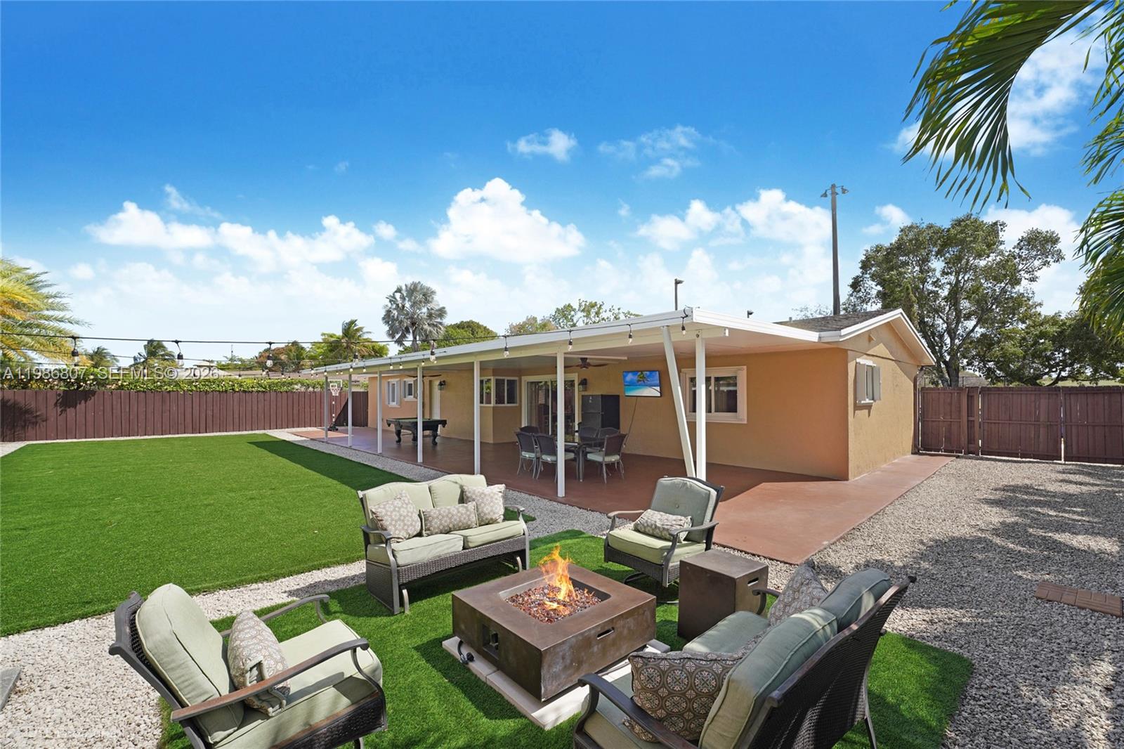 PALM SPRINGS NORTH SEC M - Residential