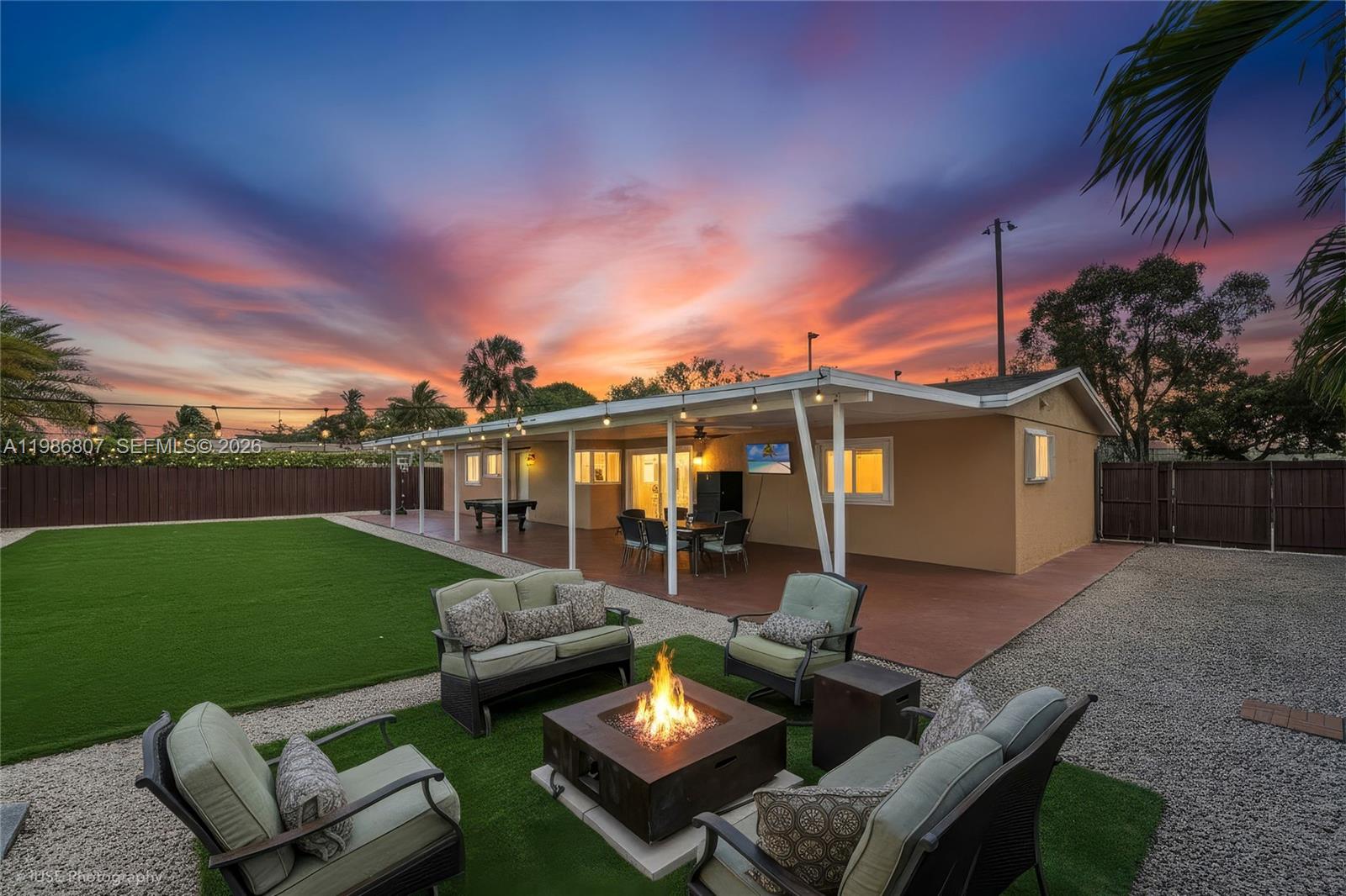 PALM SPRINGS NORTH SEC M - Residential