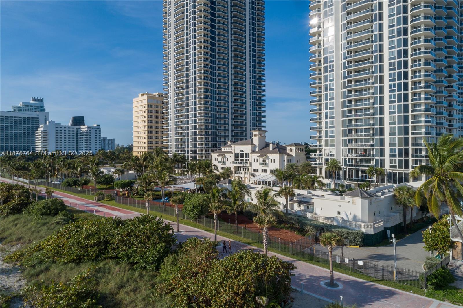 BLUE DIAMOND CONDO - Residential Lease