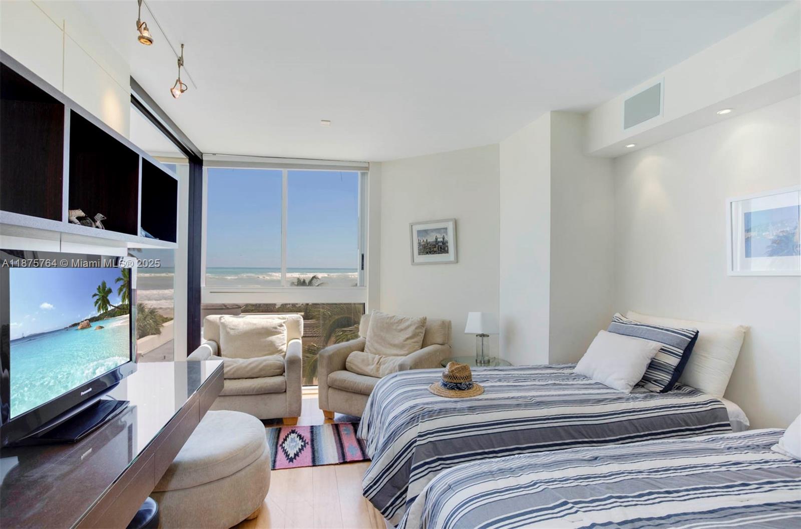 BLUE DIAMOND CONDO - Residential Lease