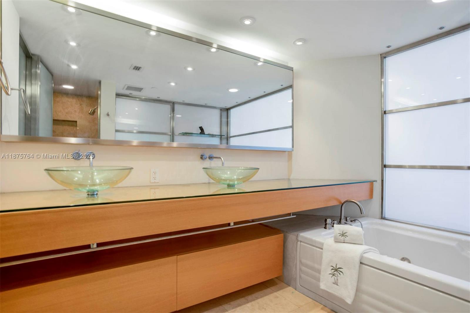 BLUE DIAMOND CONDO - Residential Lease