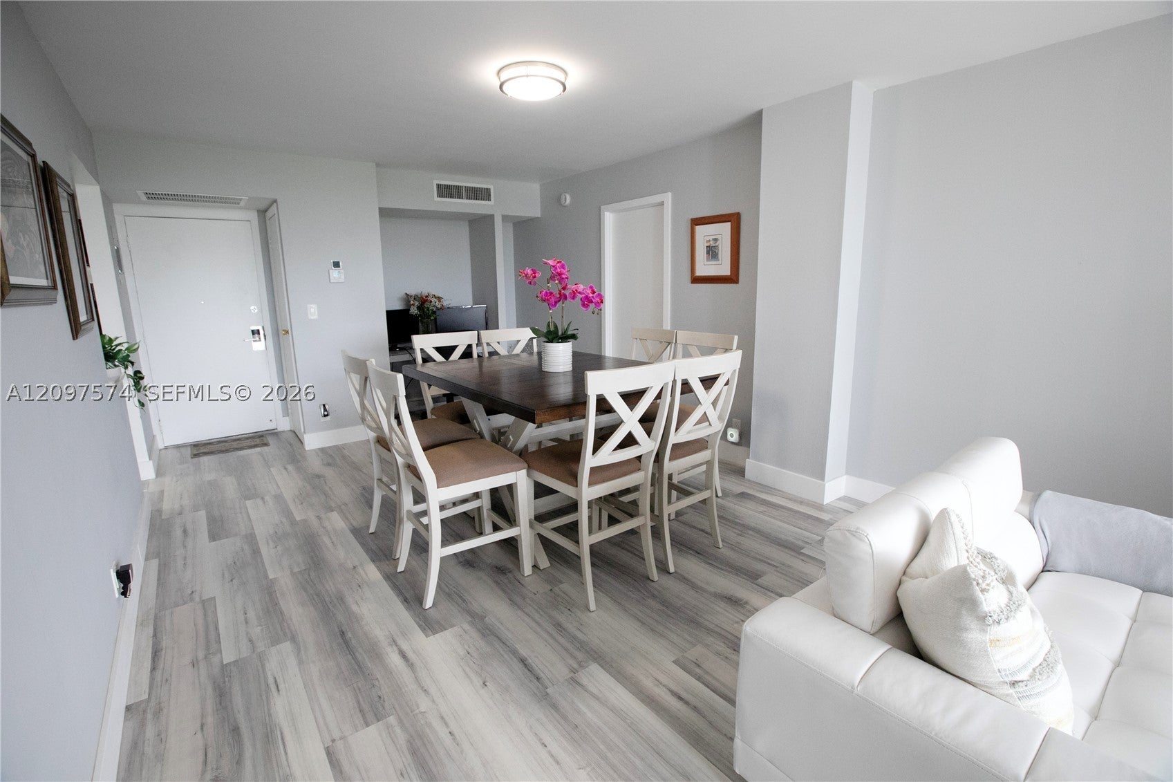 20500 W Country Club Dr 714